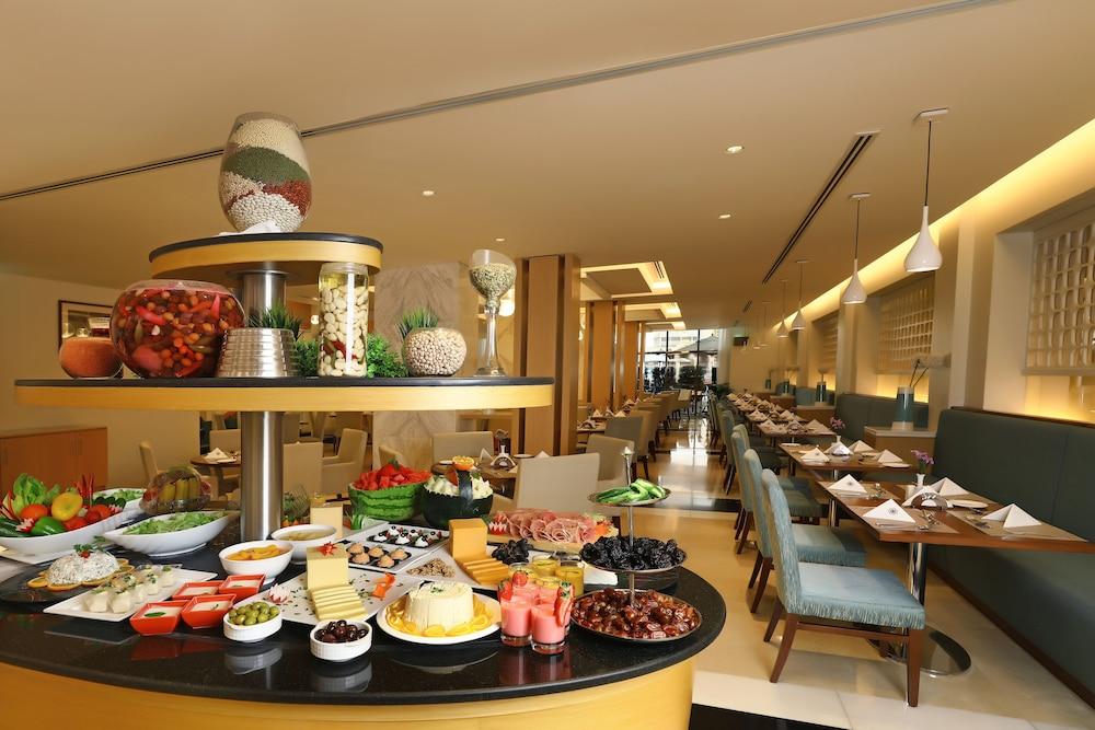 דובאי Royal Continental Hotel מראה חיצוני תמונה