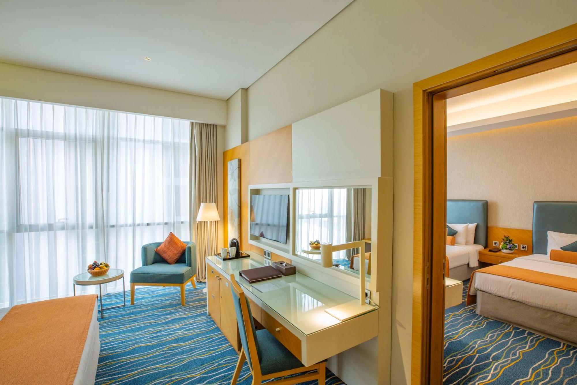 דובאי Royal Continental Hotel מראה חיצוני תמונה