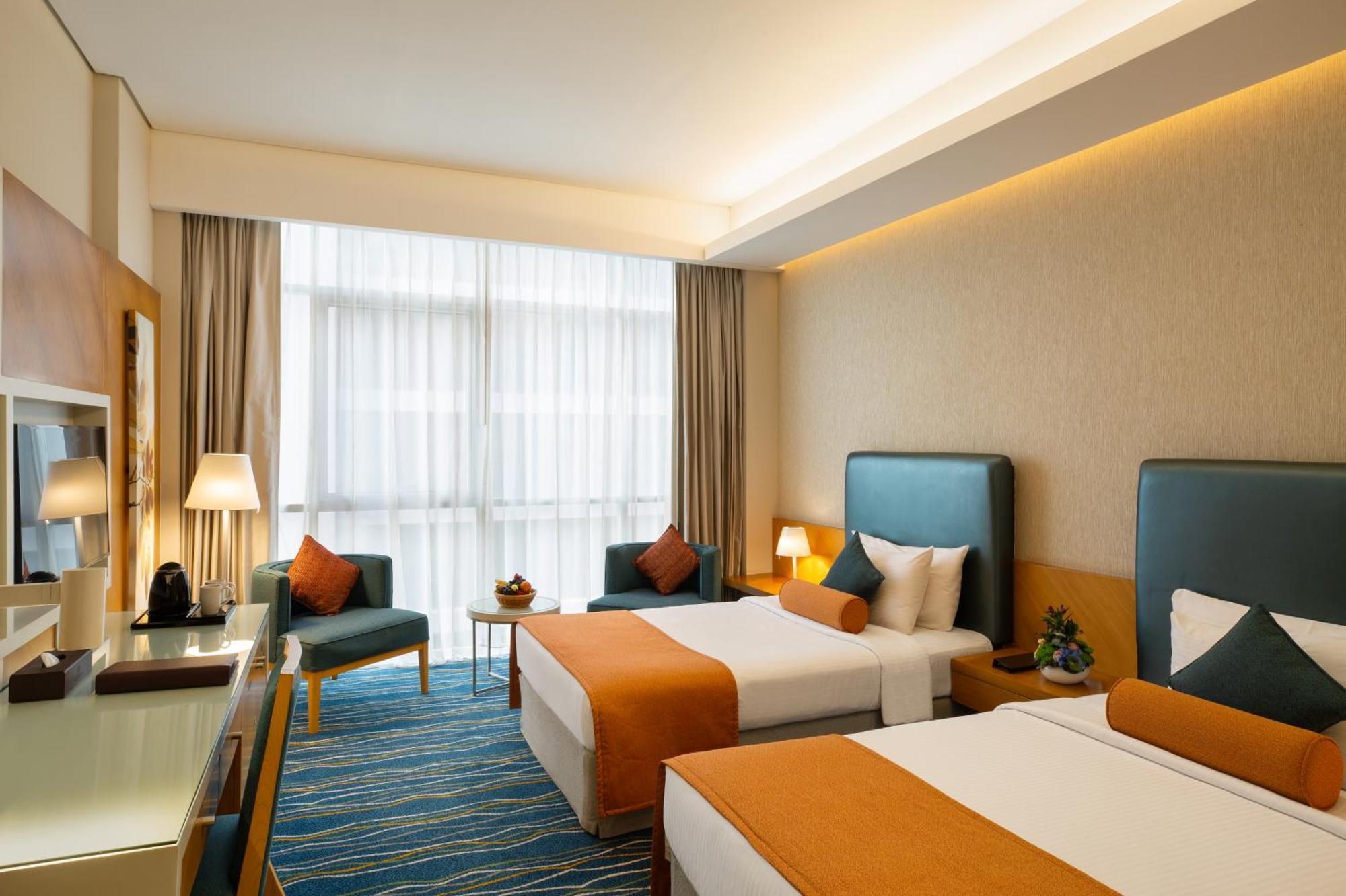 דובאי Royal Continental Hotel מראה חיצוני תמונה
