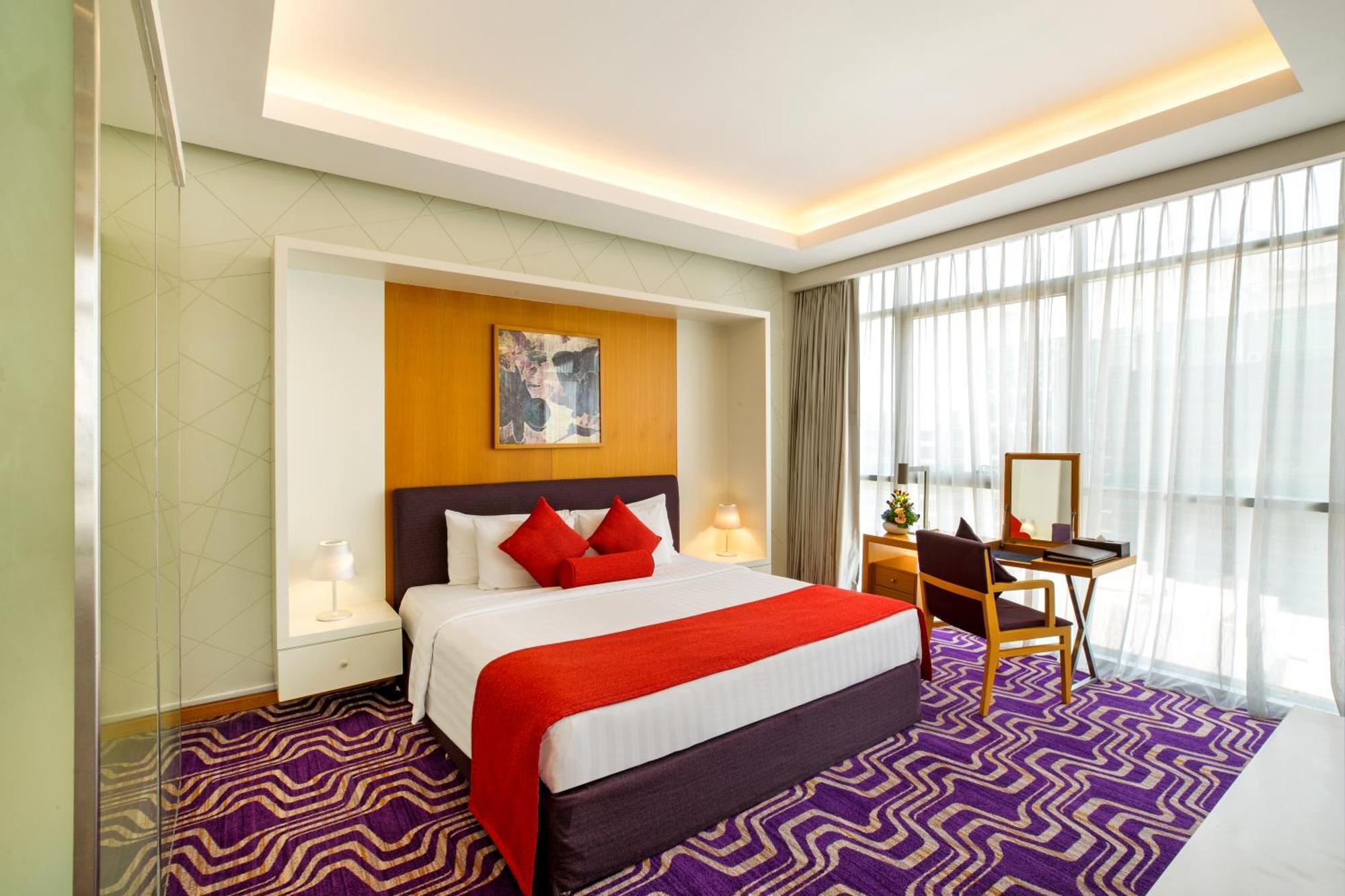 דובאי Royal Continental Hotel מראה חיצוני תמונה